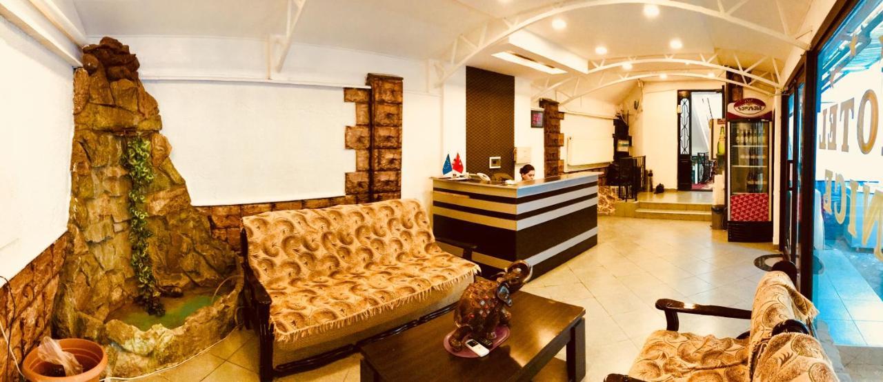 Hotel Nice Tbilisi Exterior foto